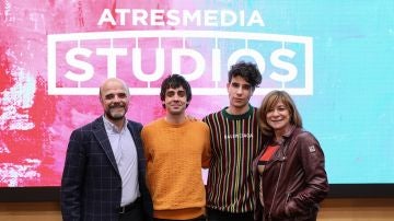 Los Javis firman un acuerdo con Atresmedia Studios