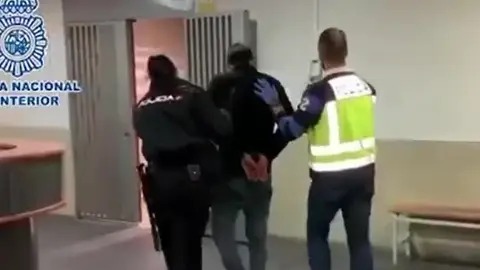 Detenido en Alcalá de Henares Detenido en Alcalá de Henares