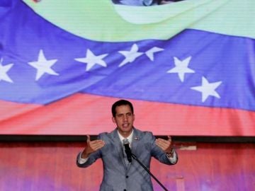 Noticias Fin de Semana (09-02-19) Juan Guaidó no descarta autorizar una intervención militar de Estados Unidos en Venezuela