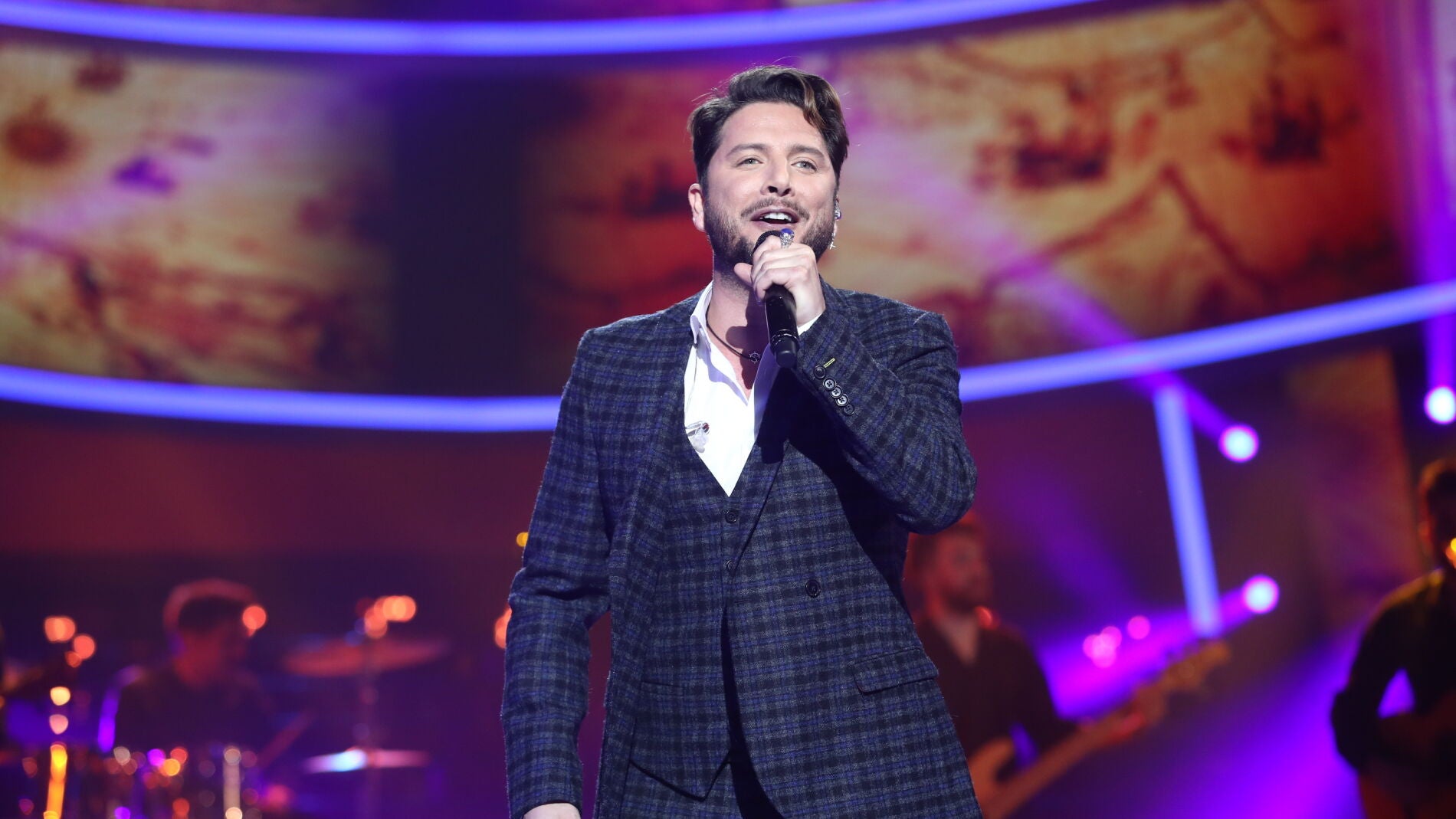 V&iacute;deo actuaci&oacute;n Manuel Carrasco con D&eacute;jame ser