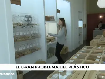 Así funciona el primer supermercado libre de plásticos de Madrid Así funciona el primer supermercado libre de plásticos de Madrid