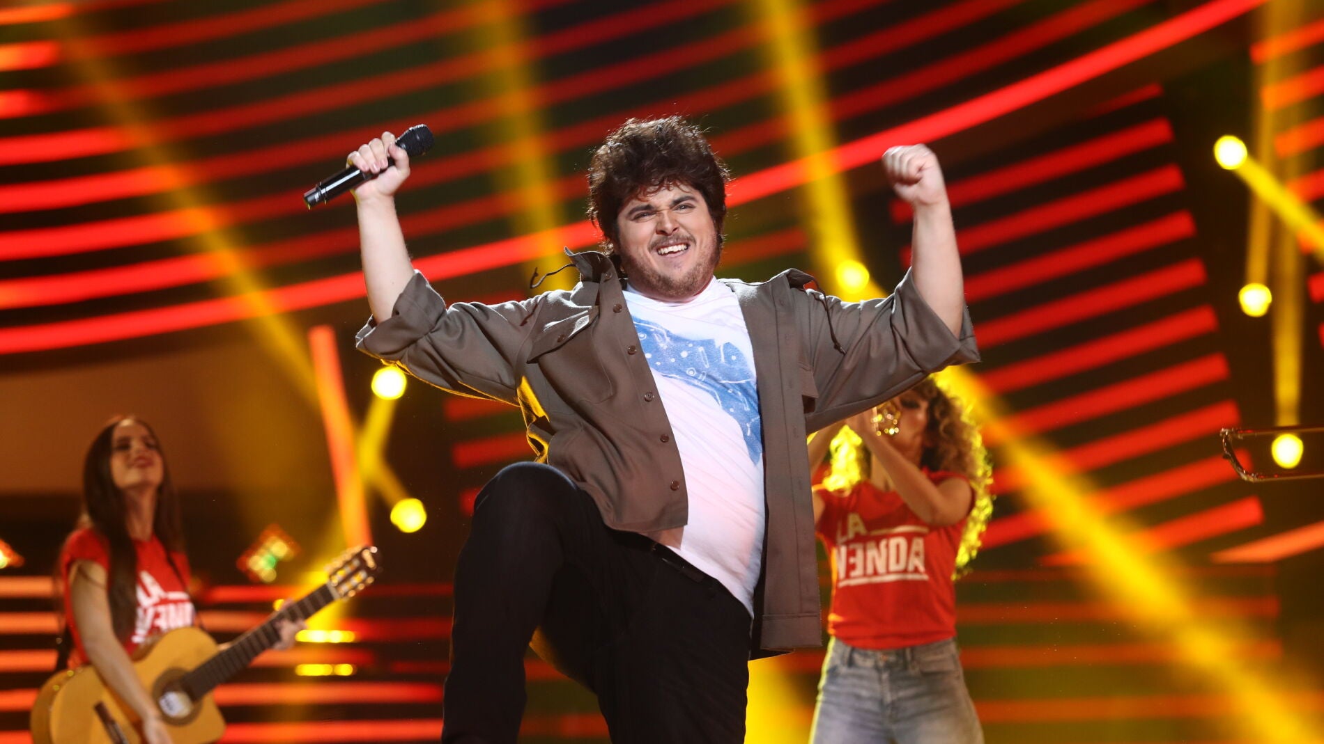 V&iacute;deo actuaci&oacute;n Brays Efe como Miki