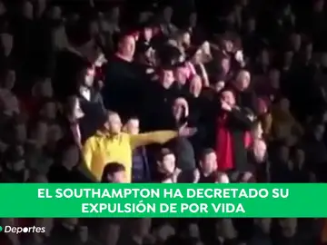 Vergonzoso: dos aficionados se burlan de la muerte de Sala en el Southampton - Cardiff Vergonzoso: dos aficionados se burlan de la muerte de Sala en el Southampton - Cardiff