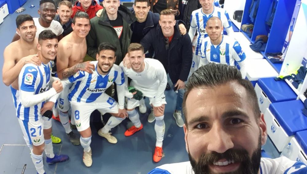 El Leganés, de celebración en el vestuario