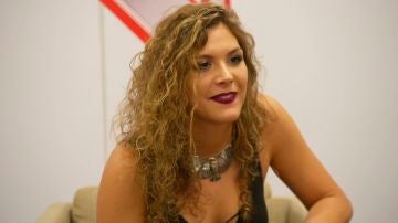 Laura Gonz&aacute;lez: "El rock est&aacute; encasillado en el hombre, y solo es cuesti&oacute;n de sentirlo y transmitirlo".