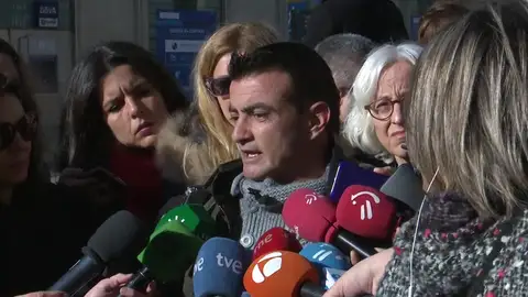 El hijo de la mujer que pide la eutan"Creía que la tortura y la inquisición eran lacras de otro siglo, esto es un atentado contra los derechos humanos" El hijo de la mujer que pide la eutan"Creía que la tortura y la inquisición eran lacras de otro siglo, esto es un atentado contra los derechos humanos"
