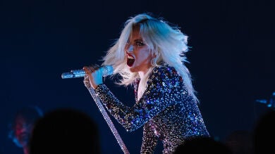 Vídeo: La inesperada versión rockera de 'Shallow' de Lady Gaga en los Grammy de la que todo el mundo habla
