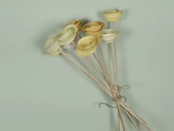 Cómo hacer un original ramo de flores de cartulina Cómo hacer un original ramo de flores de cartulina