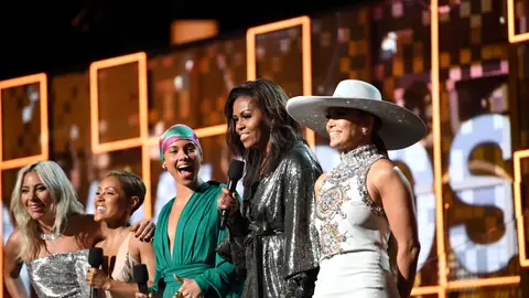 Michelle Obama, Jennifer López, Lady Gaga, Jada Pinkett Smith y Alicia Keys Michelle Obama, Jennifer López, Lady Gaga, Jada Pinkett Smith y Alicia Keys