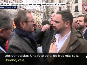 Así organizó Maroto la foto de Casado y Rivera con Santiago Abascal: "Cuando aplaudan 'Viva España' tienes que salir"