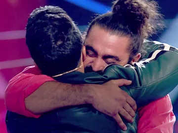 Vídeo: Luis Fonsi consigue a Tomas Basso Vídeo: Luis Fonsi consigue a Tomas Basso