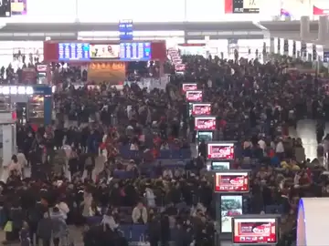 Millones de chinos vuelven a casa tras celebrar su año nuevo Millones de chinos vuelven a casa tras celebrar su año nuevo