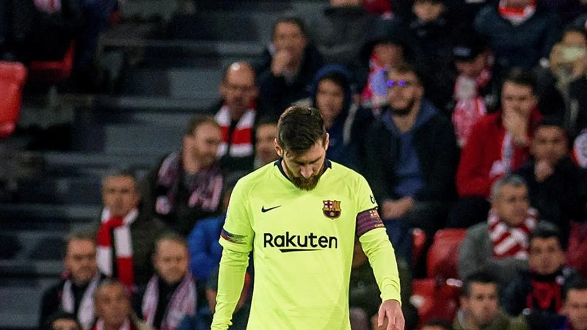 Messi se lamenta durante el Athletic - Barcelona Messi se lamenta durante el Athletic - Barcelona