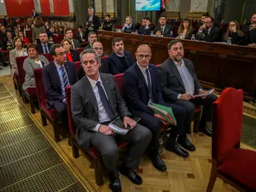 Los doce líderes independentistas acusados por el proceso soberanista catalán Los doce líderes independentistas acusados por el proceso soberanista catalán