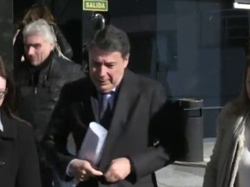 Ignacio González, a su llegada a los juzgados para testificar por el juicio del espionaje político en Madrid: "Es todo mentira" Ignacio González, a su llegada a los juzgados para testificar por el juicio del espionaje político en Madrid: "Es todo mentira"