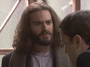 Isaac, a Álvaro: "No he de consentir que me siga tocando las narices" Isaac, a Álvaro: "No he de consentir que me siga tocando las narices"