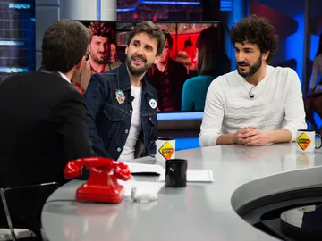 Julián López, Miki Esparbé y Pablo Motos demuestran su dominio del chino en 'El Hormiguero 3.0' Julián López, Miki Esparbé y Pablo Motos demuestran su dominio del chino en 'El Hormiguero 3.0'