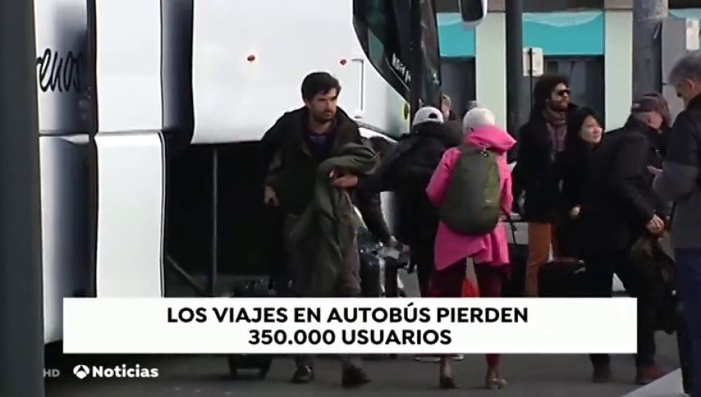El autobús pierde 350.000 viajeros en los últimos 10 años