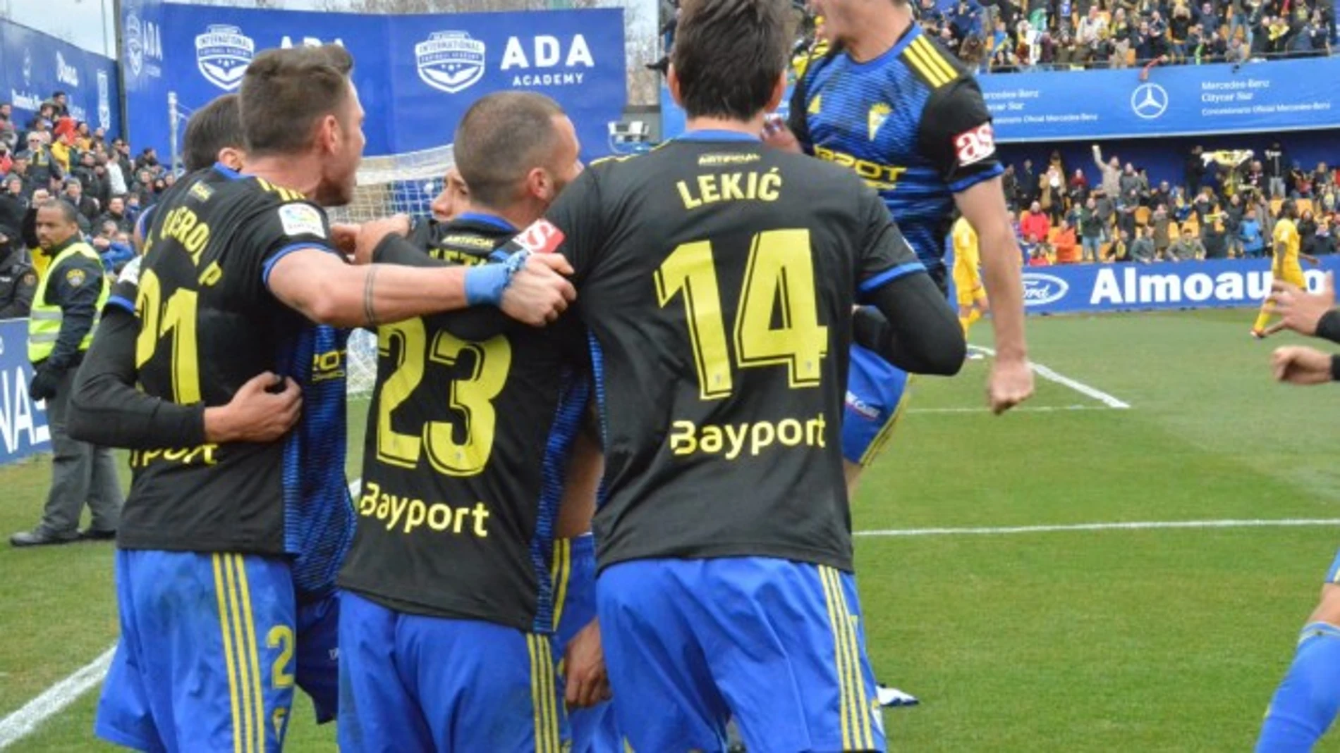 El Cádiz CF, en el partido contra el Alcorcón El Cádiz CF, en el partido contra el Alcorcón