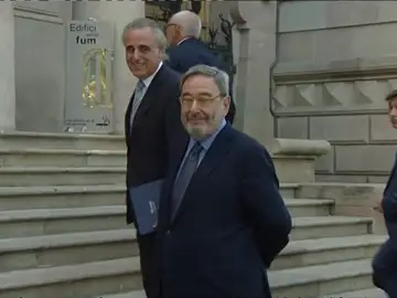 La Audiencia de Barcelona absuelve a Narcís Serra, Adolf Todó y a otros 39 acusados en el caso de los sobresueldos en CatalunyaCaixa La Audiencia de Barcelona absuelve a Narcís Serra, Adolf Todó y a otros 39 acusados en el caso de los sobresueldos en CatalunyaCaixa