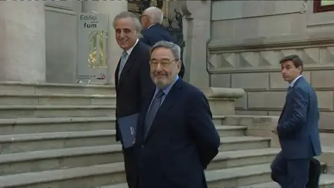 La Audiencia de Barcelona absuelve a Narcís Serra, Adolf Todó y a otros 39 acusados en el caso de los sobresueldos en CatalunyaCaixa La Audiencia de Barcelona absuelve a Narcís Serra, Adolf Todó y a otros 39 acusados en el caso de los sobresueldos en CatalunyaCaixa