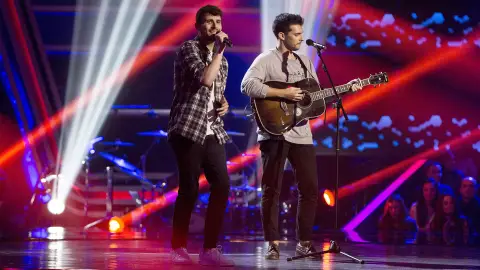 ACTUACIÓN ÁNGEL MOSQUERA Y LEONARDO MERA | AUDICIONES A CIEGAS Ángel Mosquera y Leonardo Mera cantan ‘Toxic’ en las ‘Audiciones a ciegas’ de ‘La Voz’