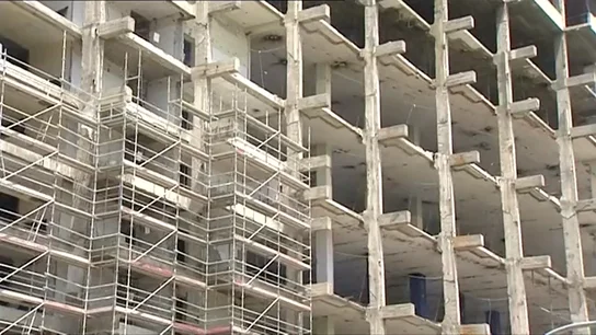 Se necesitan 30 años para pagar una vivienda en Madrid o Barcelona Se necesitan 30 años para pagar una vivienda en Madrid o Barcelona