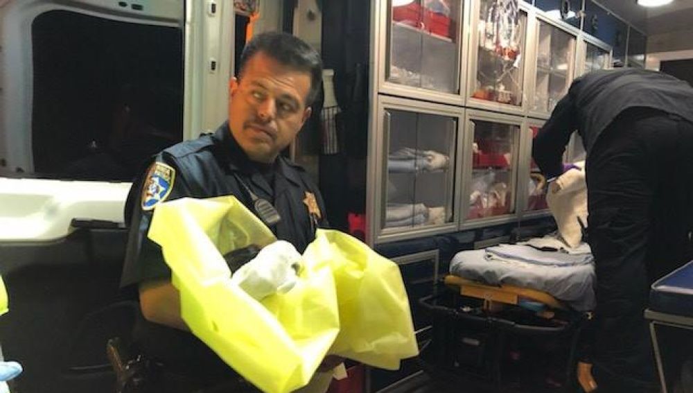 La bebé tras ser rescatada por la Policía