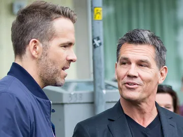 Ryan Reynolds y Josh Brolin Ryan Reynolds y Josh Brolin