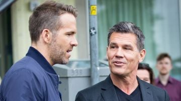 Ryan Reynolds y Josh Brolin Ryan Reynolds y Josh Brolin