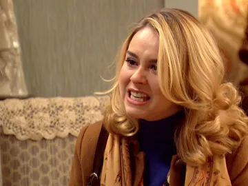 Luisita ataca a su madre: "¿Por qué te empeñas en arruinarme la vida" Luisita ataca a su madre: "¿Por qué te empeñas en arruinarme la vida"