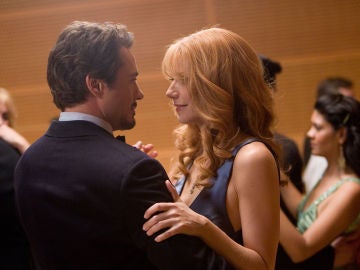 Robert Downey Jr. y Gwyneth Paltrow como Iron Man y Pepper