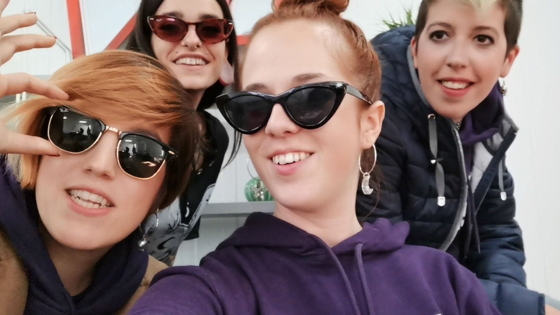 Las peticiones más ociosas de Les Fourchettes y Giosy a Paulina Rubio