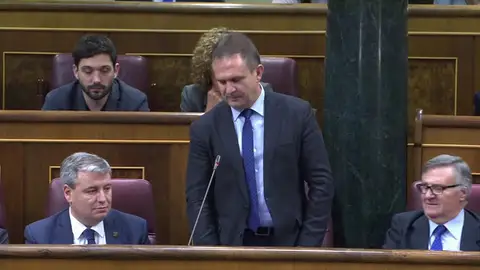 Manuel Torres se convertirá en uno de los diputados más breves: su trabajo en el Congreso durará sólo 11 días Manuel Torres se convertirá en uno de los diputados más breves: su trabajo en el Congreso durará sólo 11 días
