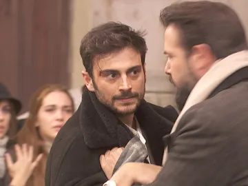 Saúl sentencia por defender a Julieta: "Te juro que te mataré" Saúl sentencia por defender a Julieta: "Te juro que te mataré"