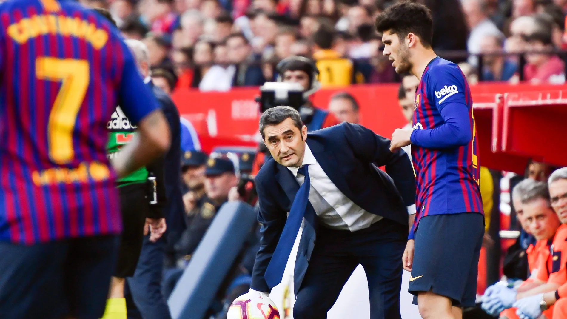 Ernesto Valverde, en la banda del Sánchez Pizjuán Ernesto Valverde, en la banda del Sánchez Pizjuán