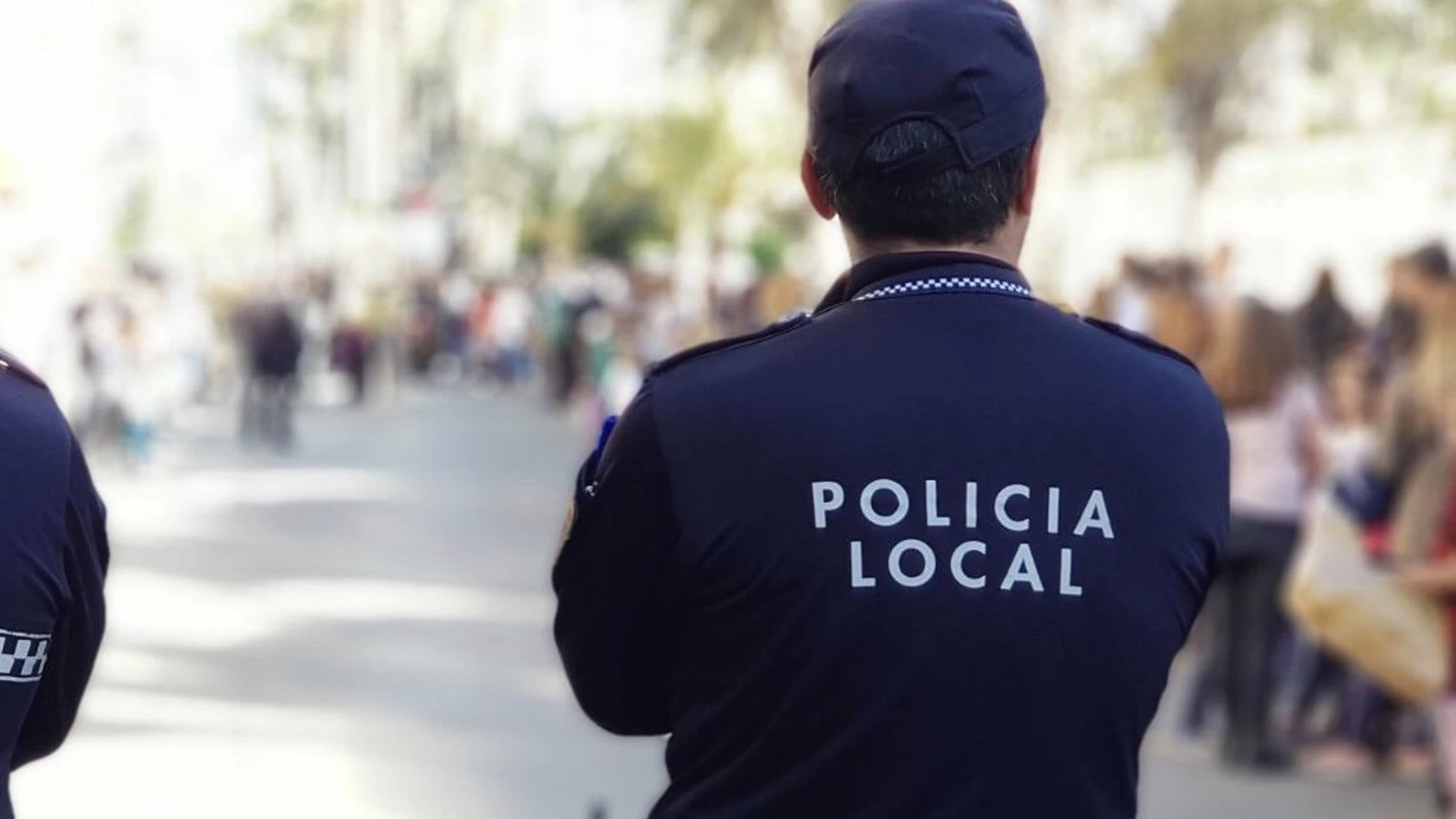 Agentes de la Policía Local de Elche. Agentes de la Policía Local de Elche.