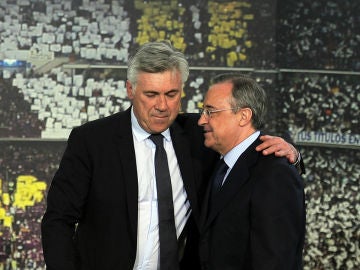 Carlo Ancelotti, con Florentino Pérez