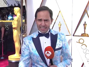 Nuestro compañero no deja indiferente a nadie con su traje en la pasada gala de los Oscar Nuestro compañero no deja indiferente a nadie con su traje en la pasada gala de los Oscar