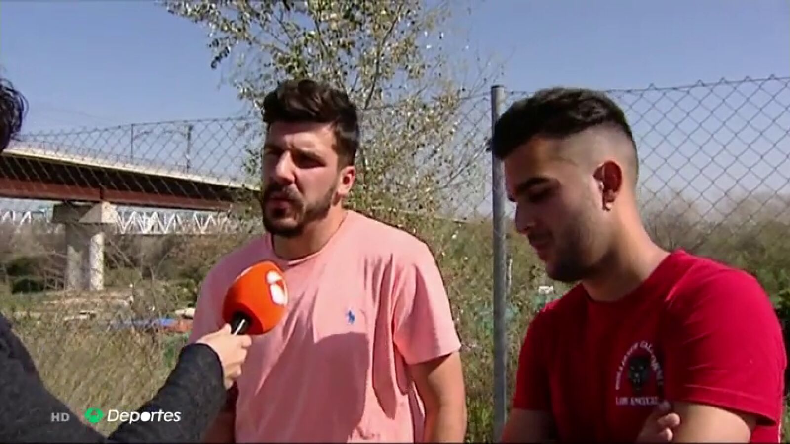 Hablamos con dos de los jugadores agredidos del Écija: 