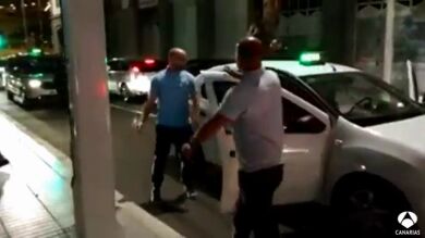Echa a un cliente de su taxi tras una violenta discusión