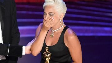 Lady Gaga recoge el Oscar a Mejor Canción Lady Gaga recoge el Oscar a Mejor Canción