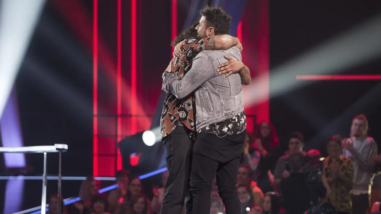 VIDEO - LA VOZ: Pablo López roba a Tomás Basso del ‘Equipo Fonsi’
