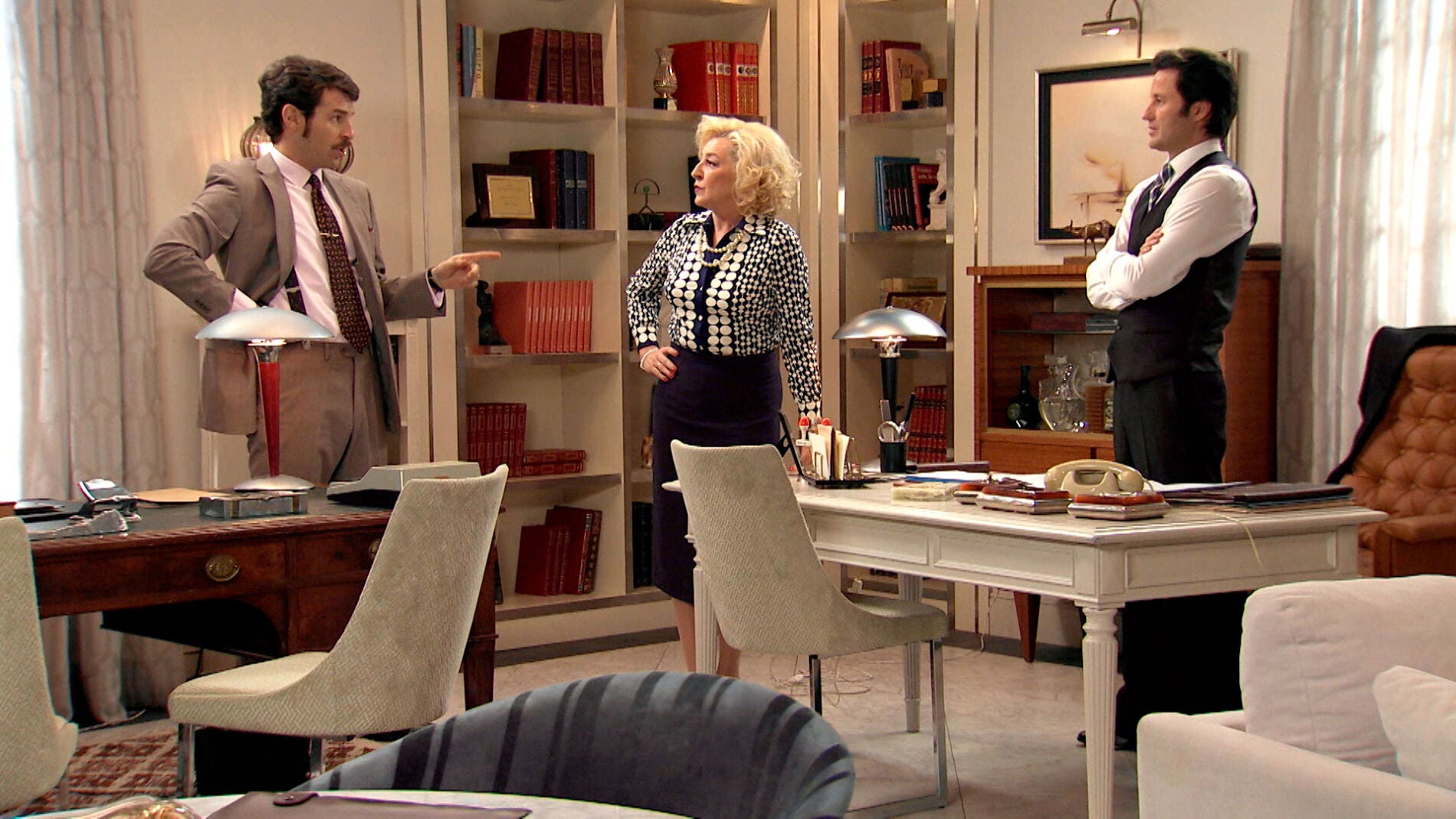 Ascensi&oacute;n trata de mediar entre Carlos y Gabriel