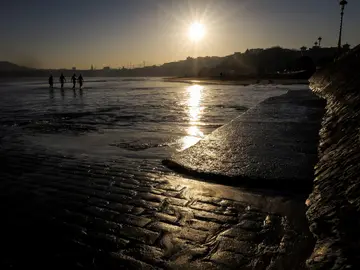 Imagen de archivo de la playa de Ondarreta de San Sebastián Imagen de archivo de la playa de Ondarreta de San Sebastián