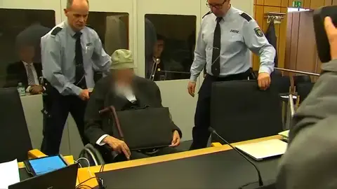 Los problemas de salud de un exguardia nazi ponen fin a uno de los últimos procesos del holocausto Los problemas de salud de un exguardia nazi ponen fin a uno de los últimos procesos del holocausto