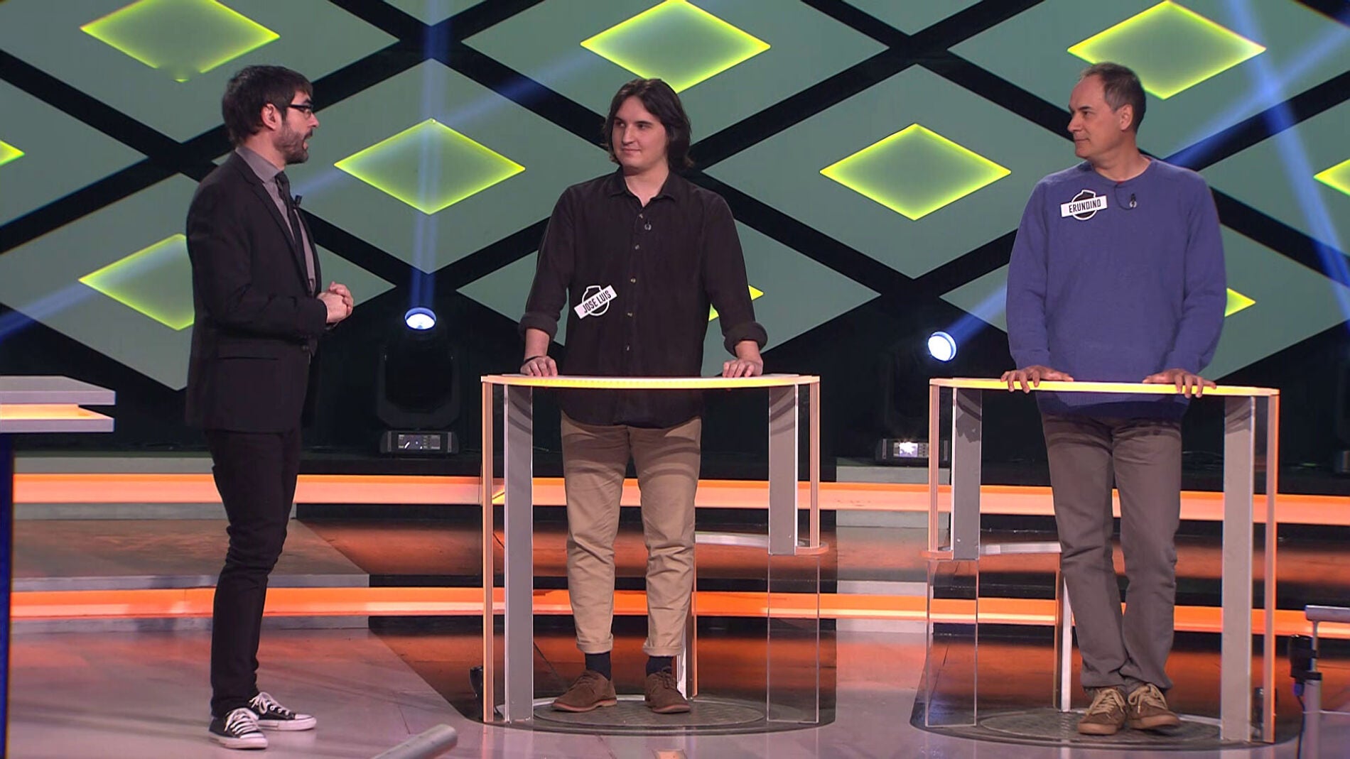 Emoci&oacute;n m&aacute;xima en la bomba estrat&eacute;gica entre el equipo de 'Los Lobos' y el de 'Mastodontes'