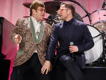 Elton John y Taron Egerton Elton John y Taron Egerton