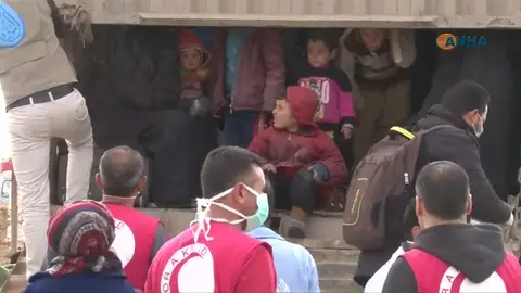 Continúan las evacuaciones del último bastión del Estado Islámico en Siria Continúan las evacuaciones del último bastión del Estado Islámico en Siria