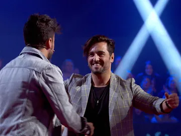 Pablo López confiesa la emotiva historia que esconde su canción ‘Vi’: “David Bustamante me mostró un balcón que me empujó a luchar cuando no tenía nada” Pablo López confiesa la emotiva historia que esconde su canción ‘Vi’: “David Bustamante me mostró un balcón que me empujó a luchar cuando no tenía nada”